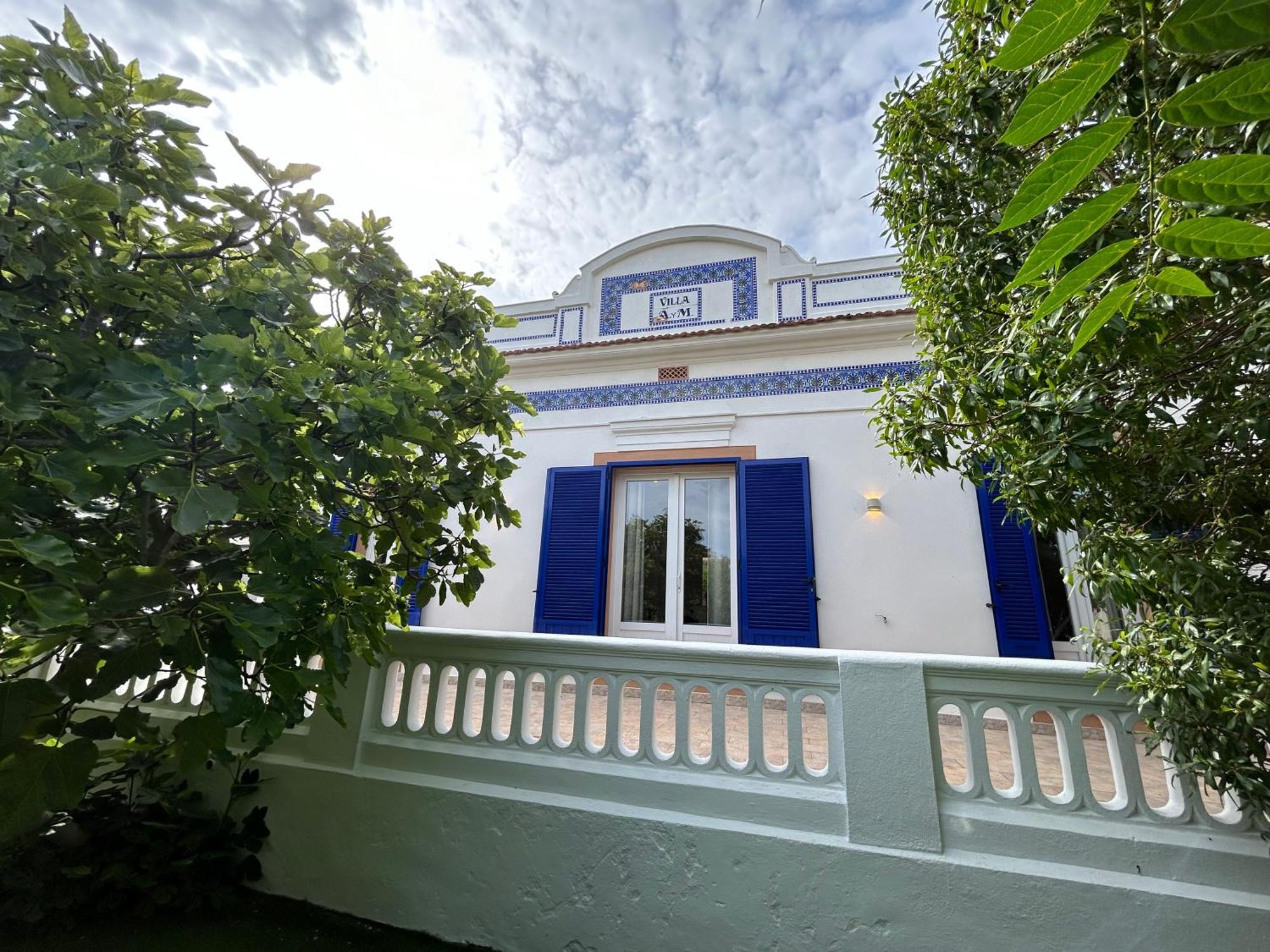 Villa A&m. Beautiful House In